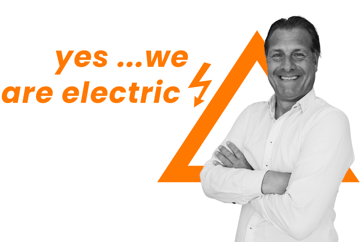 Geschäftsführer Herr Reber mit Claim:"yes ... we are electric!"
